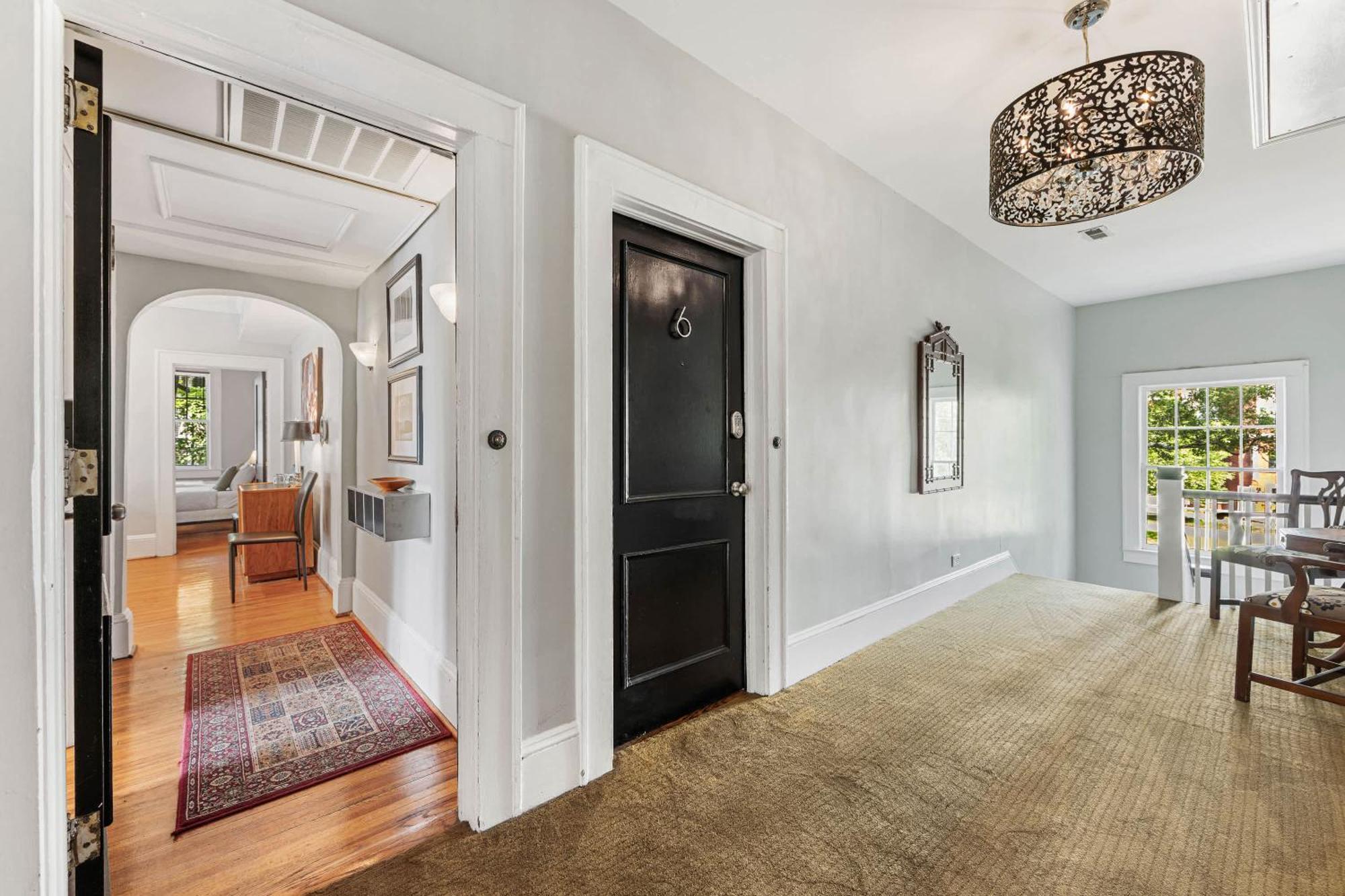 Holiday home Spacious 2br In Myers Park With Sunroom Charlotte
